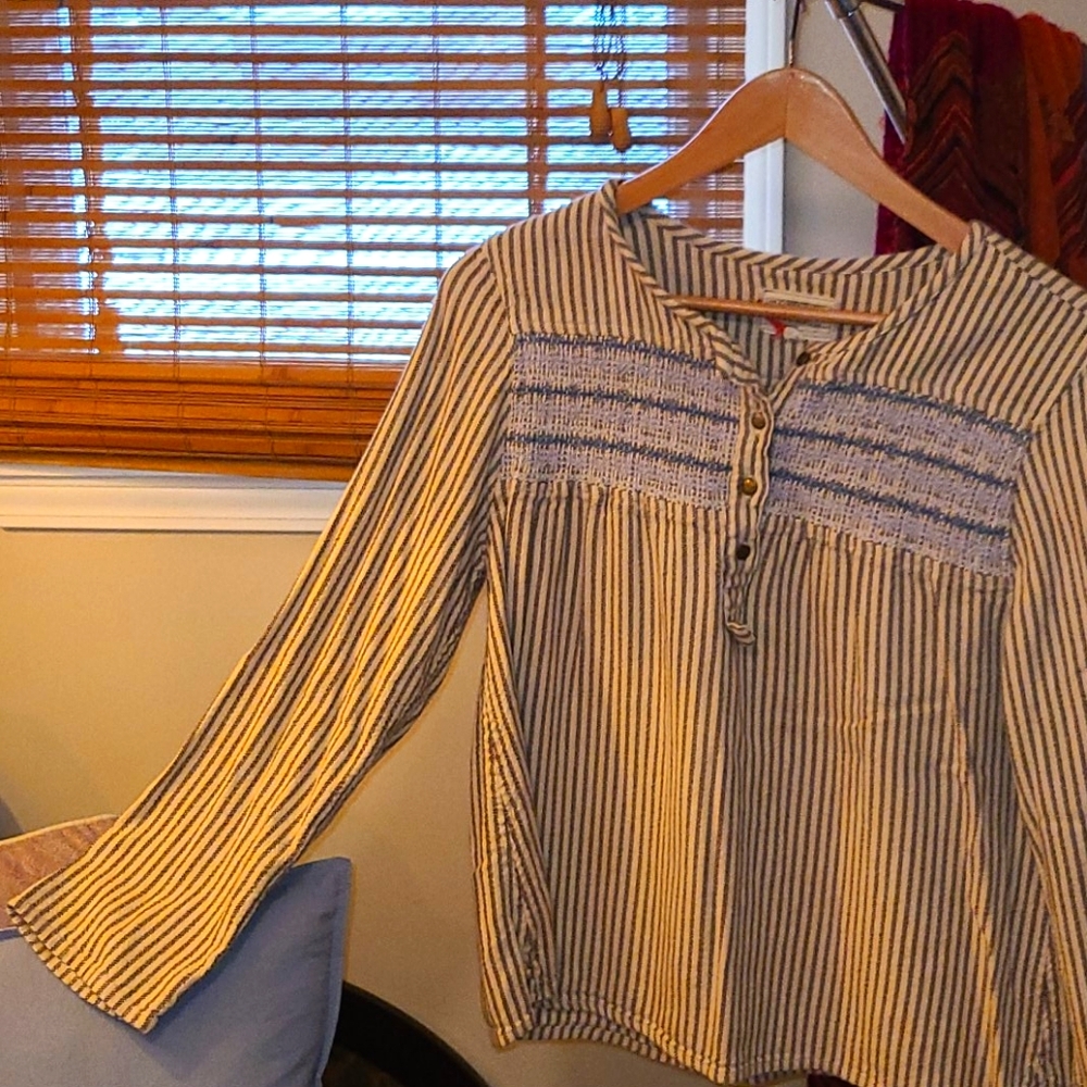 Heavy half button blouse